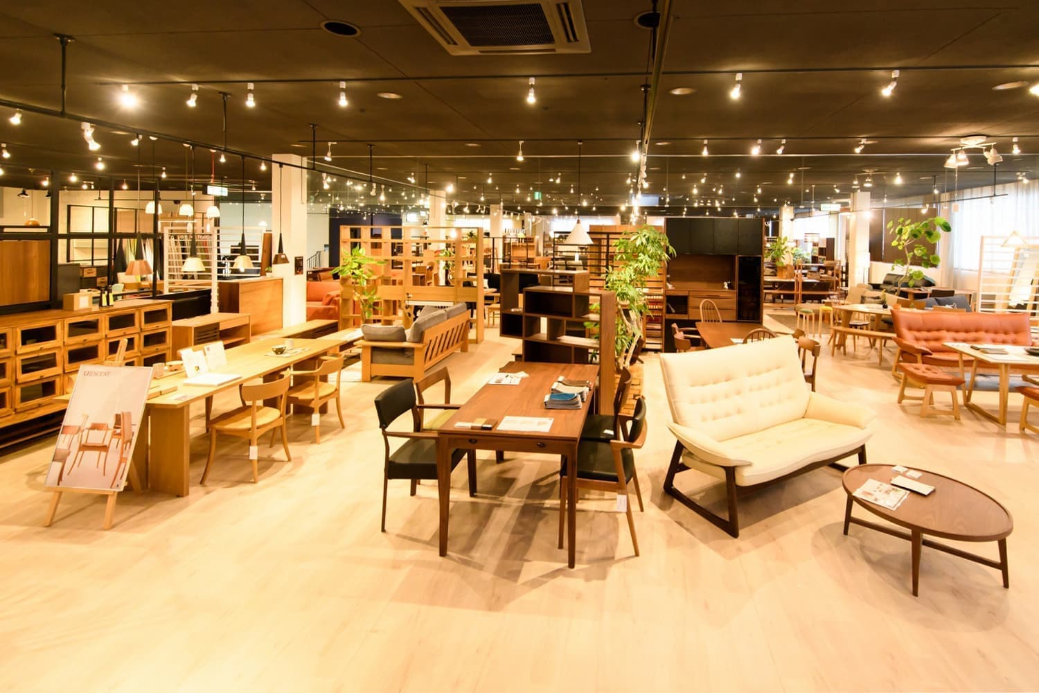 店舗内観
